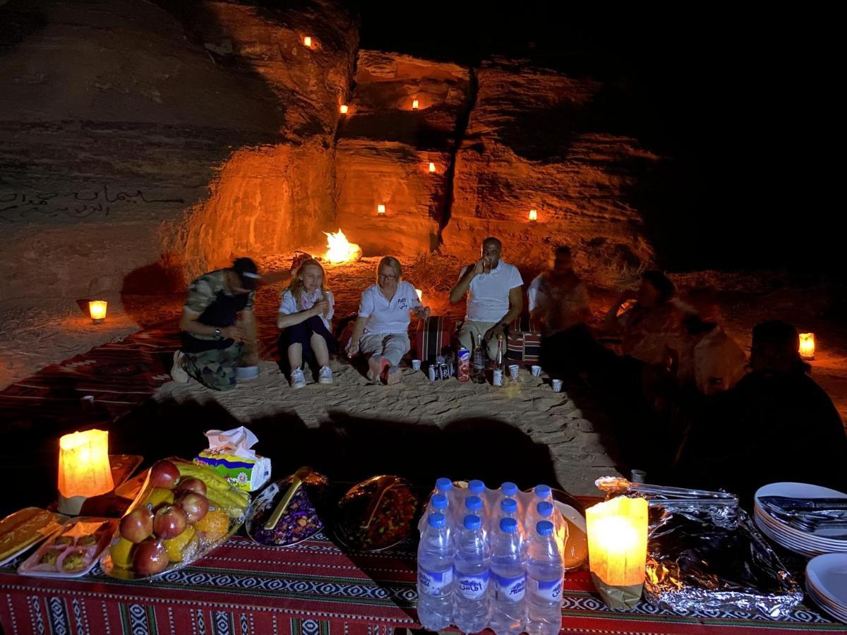 Desert Island Camp Wadi Rum Eksteriør bilde