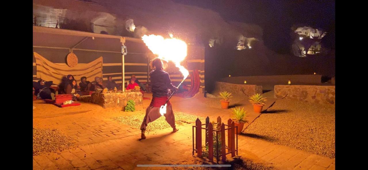 Desert Island Camp Wadi Rum Eksteriør bilde