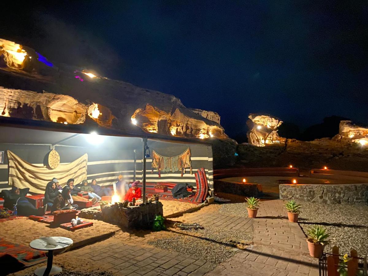 Desert Island Camp Wadi Rum Eksteriør bilde