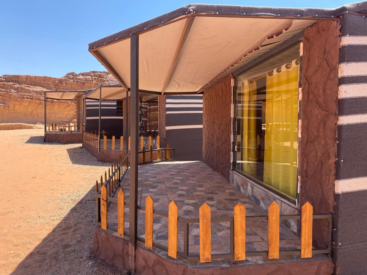 Desert Island Camp Wadi Rum Eksteriør bilde